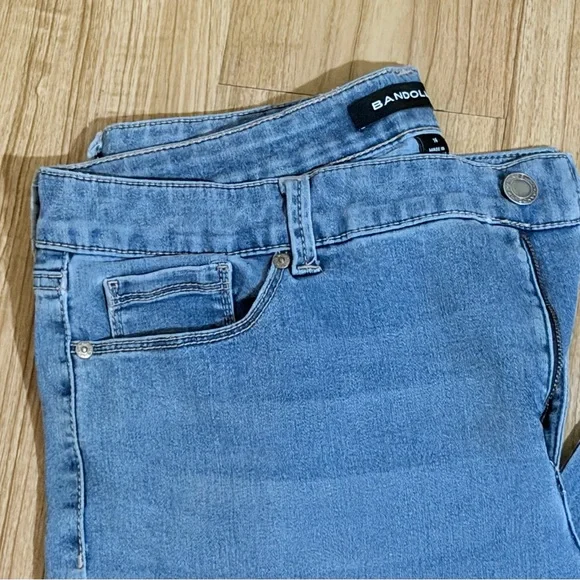 Bandolino Light Blue Straight Leg Men's Jeans - Picture 2 of 5